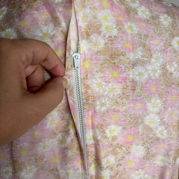 Vintage 50s Sheer Floral Day Dress Small Beige Pink Metal Zipper Short Sleeves - Picture 7 of 7